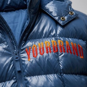 Veste matelassée bleue brillante de qualité supérieure avec logo brodé personnalisé, manteau d'hiver isolé à capuche pour homme, style streetwear - Product Image 4