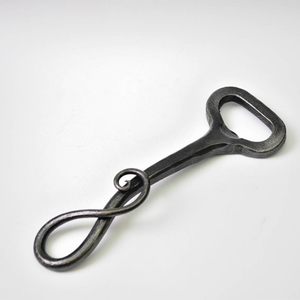 ที่เปิดขวดเหล็กสีดำโบราณอุปกรณ์ครัวพร้อมโลโก้ปรับแต่งได้ - Product Image 6