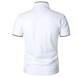 เสื้อโปโลแขนสั้นสีขาวสำหรับผู้ชาย ผ้าปิเก้เนื้อนุ่ม ระบายอากาศได้ดี ทรงปกติ ติดกระดุมด้านหน้า สไตล์ลำลอง - Product Image 3