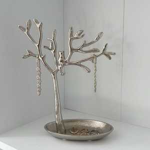 Decorative Metal Jewelry Stand With Tray Oval Shape Base <b>Dressing</b> <b>Table</b> Display Decorative Jewelry Organizer Rack - Product Image 6