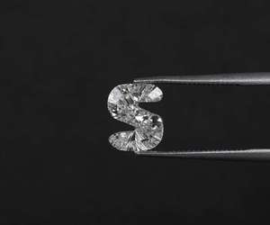 Diamante CVD Cultivado en Laboratorio con Claridad VVS-VS, Letra 'S' del Alfabeto, Certificado por IGI para la Fabricación de Joyas y Colgantes - Product Image 4