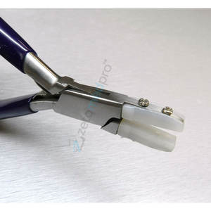 Alicates de Punta Plana de Acero Inoxidable de Alta Calidad Marca ZETOMED PRO con Mordazas de Nailon para Trabajar con Alambre, Fabricación de Joyas y Envoltura de Alambres - Product Image 5