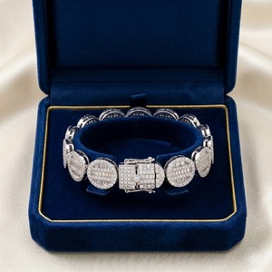 Pulsera de Plata 925 Chapada en Oro con Moissanita VVS y Corte Baguette, Estilo Cubano, Unisex, Pasa el Test de Diamantes - Product Image 3