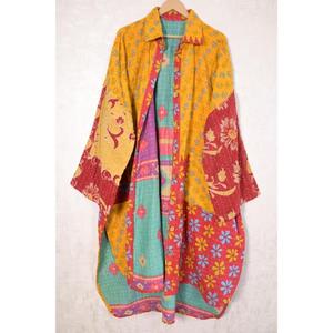 Chaqueta Larga Kantha para Mujer, Abrigo de Algodón Indio Hecho a Mano con Parches, Ropa Exterior Bohemia Vintage - Product Image 1