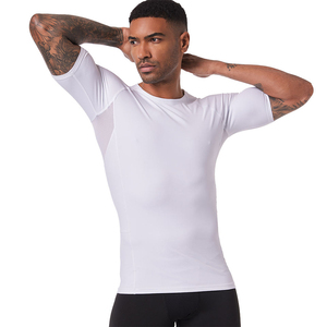 เสื้อคอมเพรสชั่นผู้ชาย ระบายเหงื่อ แห้งเร็ว ทรงแอธเลติก เหมาะสำหรับออกกำลังกาย ฟิตเนส วิ่ง เล่นกีฬา - Product Image 1