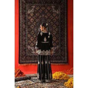 Salwar Kameez pour femme, taille XL, pour occasions spéciales, composé d'un haut, d'un bas et d'un dupatta, orné de broderies et de sequins, en polyester. - Product Image 6