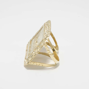 Bague Pyramide Cocktail pour Femme, Plaqué Or 24K, Zircon Cubique Micro-Pavé, Pierre Carrée, Bague Glamour Tendance pour Fête et Usage Quotidien - Product Image 1