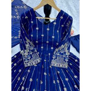 Magnifique robe Anarkali et pantalon avec dupatta fantaisie pour les fêtes et les clubs, tenue de soirée - Product Image 5