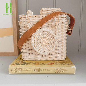 Décoration en rotin tressé fait main au design vintage et moderne pour chambre d'enfant, salon et crèche, modèle 2026 du Vietnam - Product Image 6