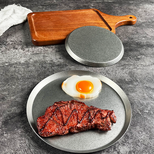 Assiettes rondes classiques rétro en acier inoxydable de style coréen - Assiettes à dessert et à barbecue pour restaurants - Product Image 6