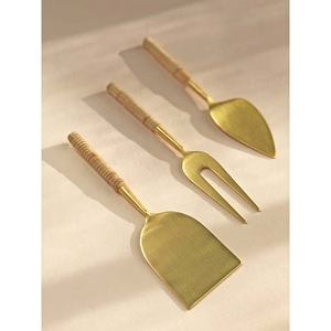 Nouveau fromage épandeur éplucheur trancheuse argent poli beurre trancheuse conception coréenne perles conception poignée élégant trancheuse à fromage ensemble - Product Image 3