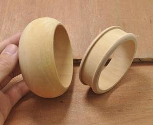 MN Exports - Brazalete de Madera Cristiano Clásico, Joyería Artesanal de Madera Natural, Accesorio de Moda Étnico Rústico Bohemio - Product Image 5