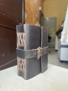 Wholesale the DNA Group Classic Black Thick Belt <b>Lock</b> Pattern Luxury Leather Hardcover Diary Notebook Side <b>Thread</b> 200/100 Pages - Product Image 6