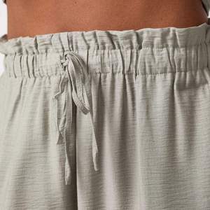 Pantalones informales de pierna ancha para mujer, suaves y ligeros, con cordón, cintura alta, corte holgado, pantalones rectos, cómodos para el uso diario - Product Image 3
