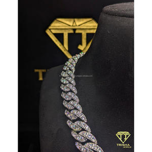 Collier tendance en moissanite et argent sterling 925, style cubain, bijoux de mode pour hommes et femmes par Trisha Jewels - Product Image 2