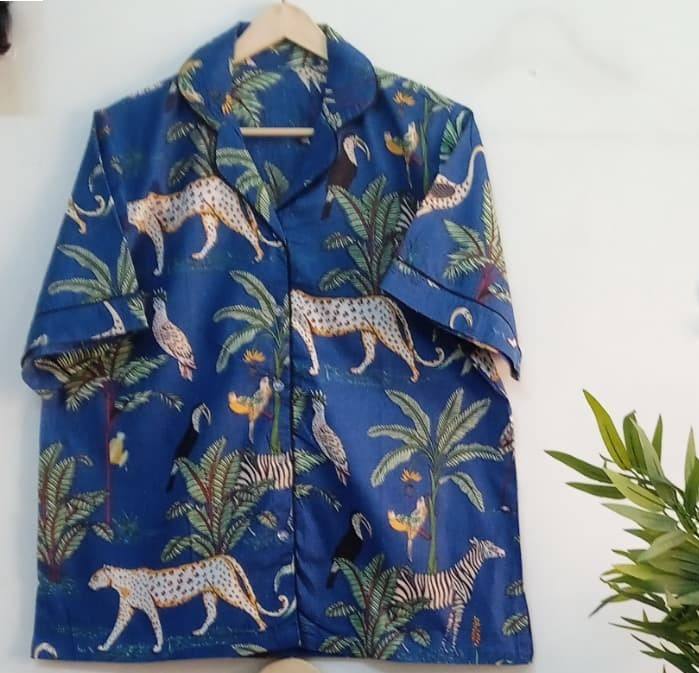 identique à l'image