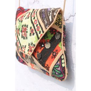 Pochette à main brodée à la main, style bohème Banjara, vintage, décontractée, en coton, avec fermeture ouverte, patchwork et travail de miroir - Product Image 3
