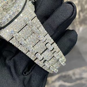 Montre de haute qualité personnalisée, sertie de diamants de laboratoire, en acier inoxydable, de la meilleure qualité, pour hommes - Product Image 2