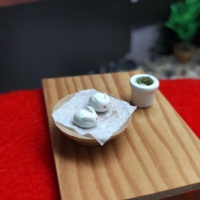 Mini-desserts japonais en plastique 1:12, mochi au thé vert, qualité exquise, œuvres délicates pour collection miniature