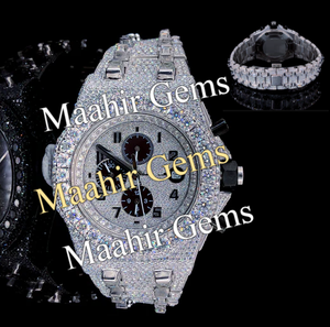 Montre chronographe Iced Out VVS Moissanite, boîtier rond en acier inoxydable et moissanite, résistance à l'eau 10 bars - Product Image 1