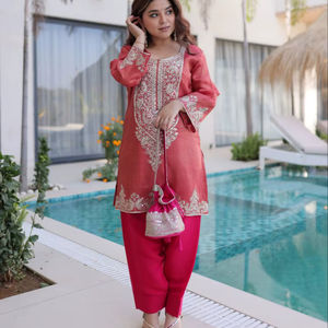 Conjunto de Kurta y Pantalón de Viscosa para Mujer, Listo para Usar, Sin Arrugas y Elástico, Estilo Fiesta, para Bodas y Ocasiones Especiales - Product Image 1