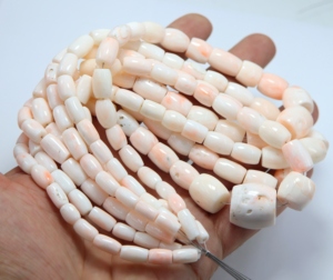Perles tubulaires en corail rose naturel japonais, lisses, en pierre précieuse, brin de 17 pouces pour la fabrication de bijoux - Product Image 1