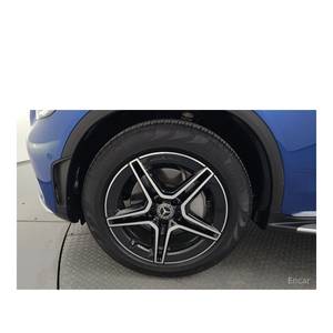 Mercedes-Benz GLC300 4MATIC Coupé Clase GLC 2023 con Tracción en las Cuatro Ruedas, Caja de Cambios Automática, Volante a la Izquierda, Cámara Trasera - 35,761 km - Product Image 5