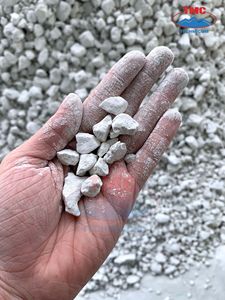 Cal de Vapores de Alta Reactividad en Grumos para Uso en Metalurgia, Minería y Química, con Granulometría de 0-2.5 cm y Grumos de 1-8 cm, TECHMICOM QUICKLIME - Product Image 5