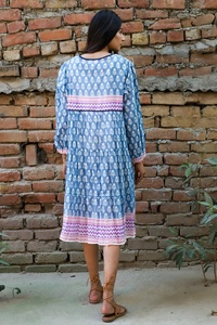 Mini robe maxi d'été en coton Steal Blues, encolure en V avec pompon, mini robe de bohème pour femmes, nouvel arrivage - Product Image 4