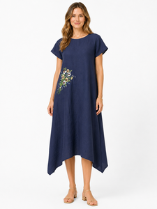 Vestido Maxi Vintage Azul de Lino y Algodón Orgánico, Manga Corta, Silueta Recta, Bordado Floral, Dobladillo Asimétrico, Casual - Product Image 1