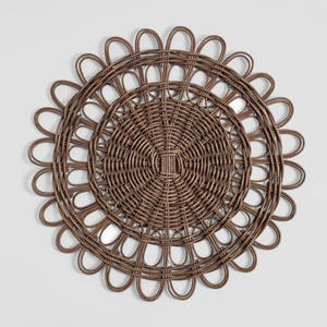 Assiettes de présentation en rotin à prix abordable, sets de table bohèmes en rotin, OEM accepté, vente chaude, sets de table et assiettes de présentation en osier du Vietnam - Product Image 1