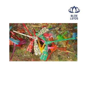 Jeu de jouets d'équilibre libellule colorée Lotus Bleu pour l'extérieur, jeu naturel, 5-7 ans, unisexe - Product Image 1