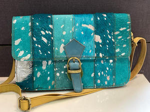 Nuevo diseño de pelo metálico en cuero reciclado Sling Bag Gypsy Real cuero genuino Vintage hecho a mano estilo occidental monederos de vaquera - Product Image 4