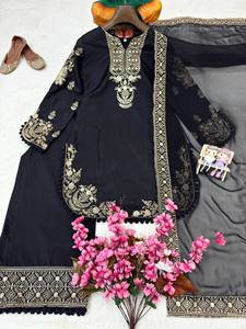 Ensemble Salwar de Luxe Noir Brodé Or Zari pour Femme, Kurti Court, Palazzo Évasé Large et Dupatta – Style Indien et Pakistanais - Product Image 2