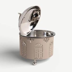 Calentador de Comida con Diseño de Palmera Dorada, Base Gris Mate con Corte Láser y Tapa de Cúpula Dorada Pulida, para Buffets de Lujo con Temática Tropical - Product Image 5