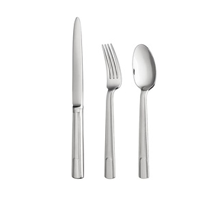 Couverts en métal, accessoire de repas de signature, conçus pour favoriser une présentation élégante des aliments et un confort de service à table résidentiel - Product Image 5