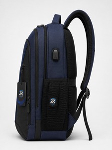 Sac à dos léger anti-plis pour homme, tendance, confortable, idéal pour le sport et la gym, prix abordable, personnalisable avec OEM - Product Image 3
