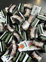 Ensemble de Mahjong en Acrylique aux Motifs Marbre et Forêt avec 160 Tuiles Décoratives pour Tables de Mahjong à Domicile et Vente au Détail