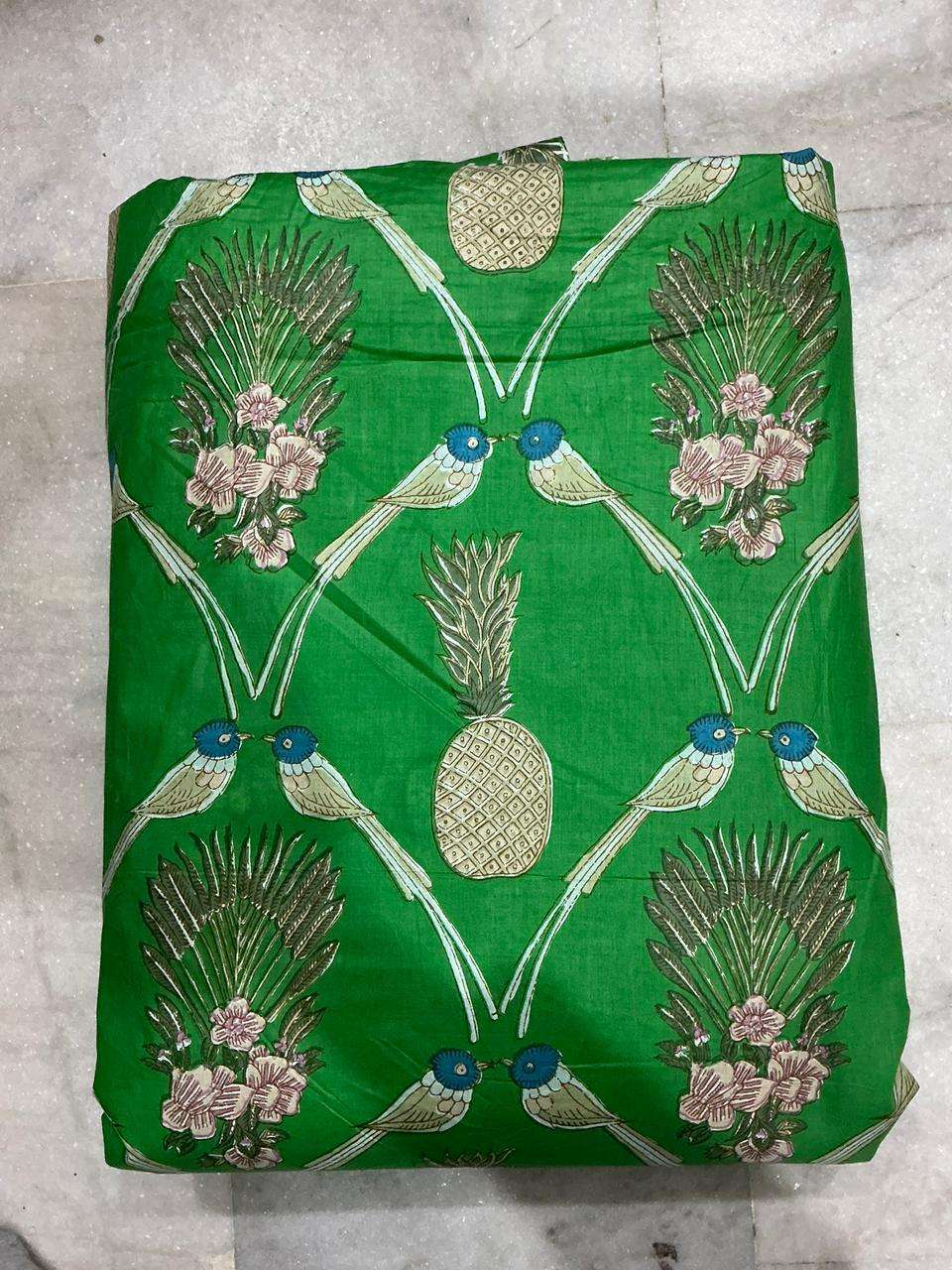 สีเขียว