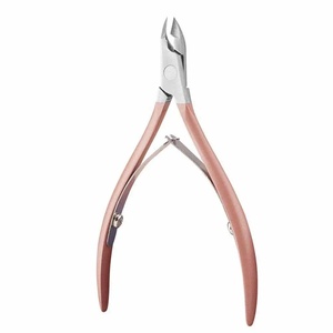 Coupe-ongles professionnel en acier inoxydable, pointe plate et tranchante, outil pour ongles de pieds, style simple pour adulte, ouverture large, emballage en boîte cadeau - Product Image 1