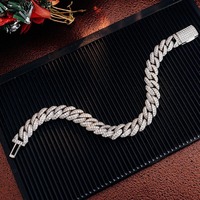Chaîne cubaine en moissanite de qualité export, plaquée or 18 carats, fabrication OEM/ODM, vente en gros de bijoux disponibles à la vente