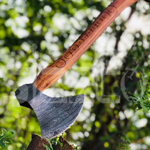 ขวานเหล็กดามัสกัสแบบเต็มด้าม สำหรับล่าสัตว์และตั้งแคมป์ ด้ามไม้ พร้อมปลอกหนัง ของขวัญสุดพิเศษ - Product Image 2