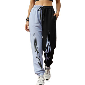 Pantalon de jogging ample sur mesure pour femme, décontracté, coupe élégante, en coton, avec logos personnalisés - Product Image 2
