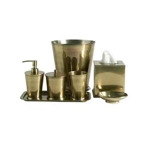 Ensemble d'accessoires de salle de bain en métal élégant pour la maison avec distributeur de savon et porte-brosse à dents - Product Image 4