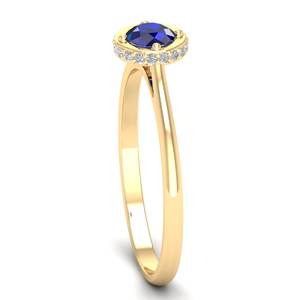 แหวนเพชรทรงกลมประดับพลอยไพลินสีน้ำเงิน 0.5 กะรัต พร้อมเพชรล้อมรอบแบบซ่อน รุ่น REYES ผลิตตามสั่ง ทองคำขาว 14K สำหรับผู้หญิง - Product Image 3