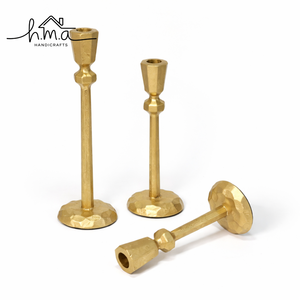 Support de bougie minimaliste en laiton avec plateau rond moderne pour bougie pilier, élégant décor de table pour la maison et les mariages - Product Image 3