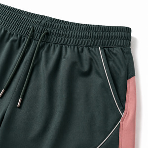 Shorts de Pickleball Cortos de la Marca Boutique, Color Verde Jade Oscuro, Ropa Deportiva de Lujo con Paneles Curvos de Diseño Exclusivo - Product Image 5