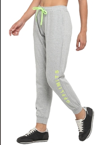 Pantalon de survêtement gris en coton pour femme, taille élastique, style décontracté avec poches latérales, idéal pour l'automne - Product Image 5