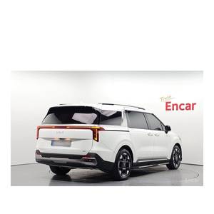 Kia Carnival HEV Signature 2024 de 7 Plazas con Asientos de Cuero, Caja de Cambios Automática, Cámara Trasera, 8,324 km, Volante a la Izquierda - Product Image 2