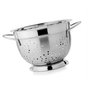 Colador de acero inoxidable de calidad excepcional, diseño atemporal que garantiza que nunca salga de moda en cualquier cocina. - Product Image 3